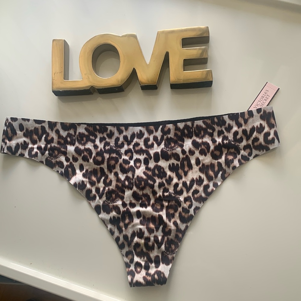 Victoria’s Secret seamless cheetah thong- M